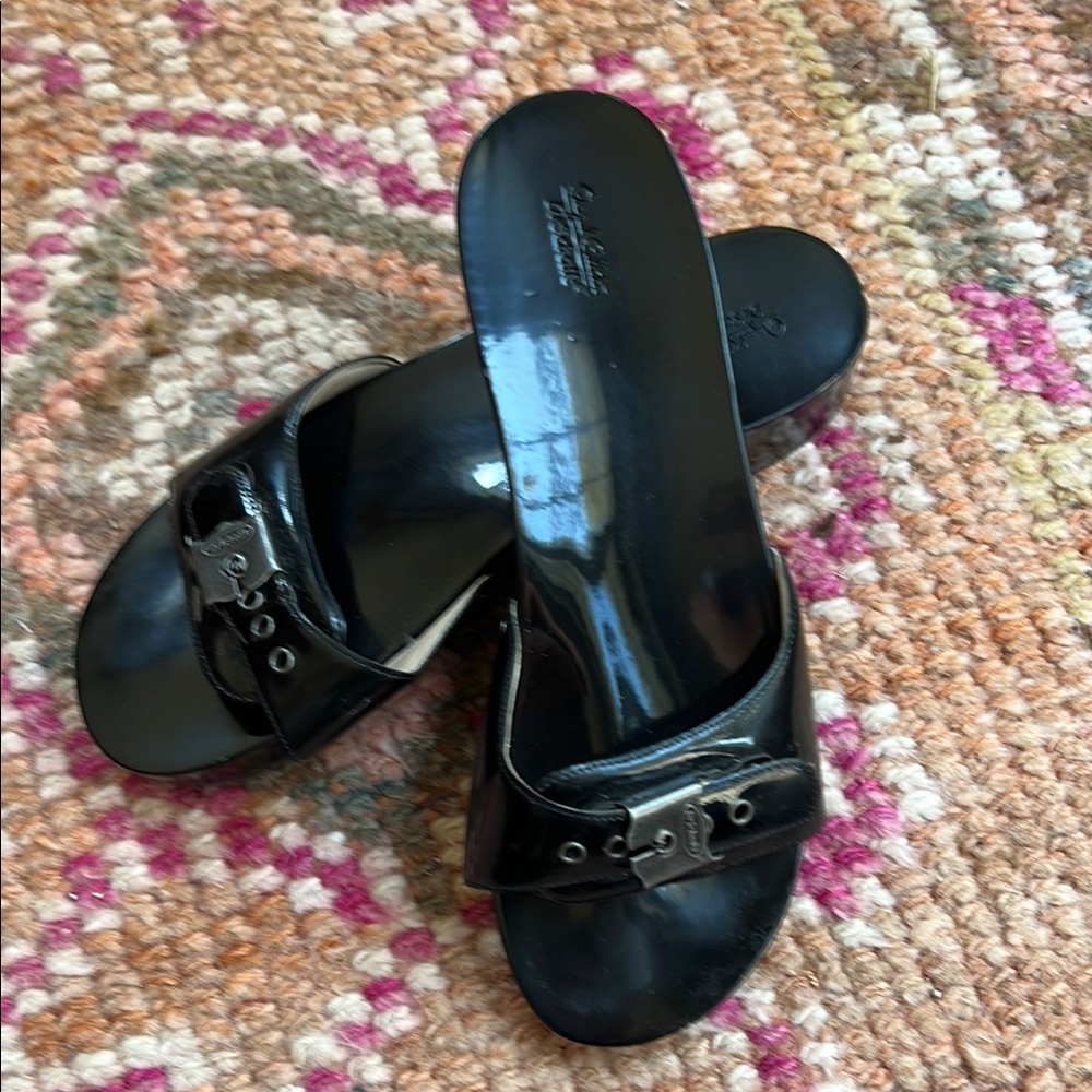 Dr. Scholl's Black Patent/Laquered Manhattan original slide